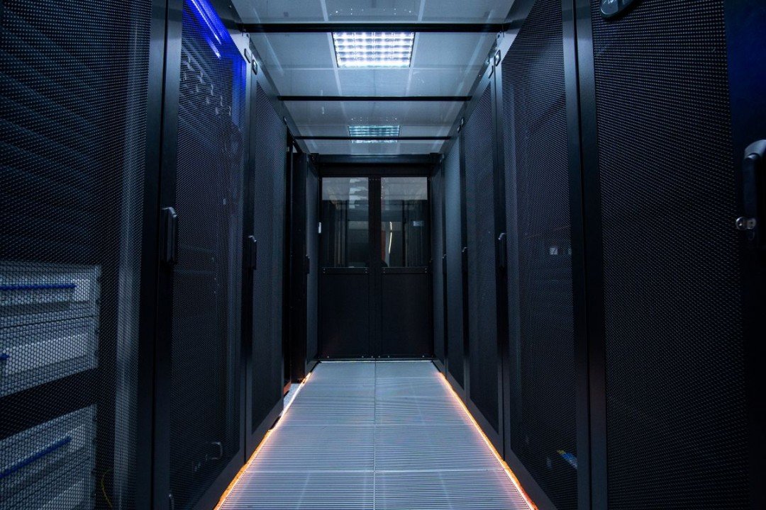 Data Center, Atman