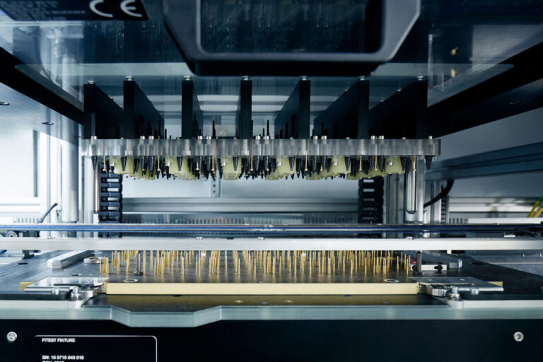 branża IT, półprzewodniki, elektronika, testy ICT