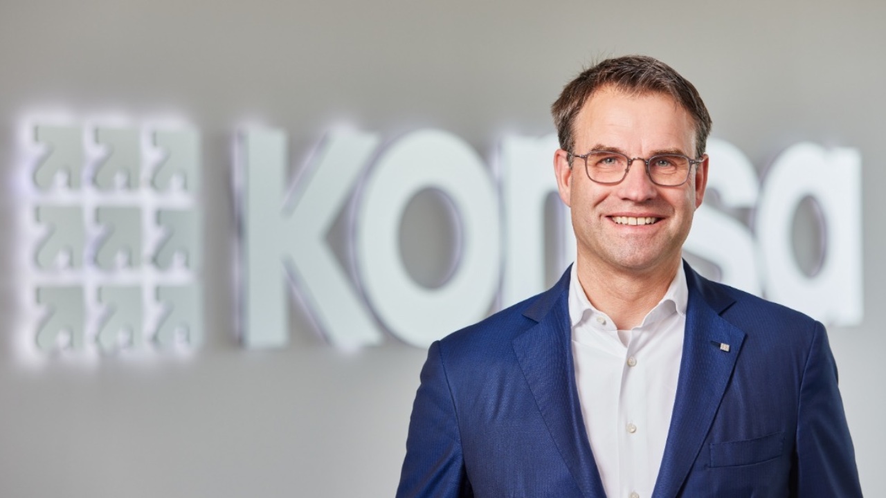 Pierre-Pascal Urbon, Komsa