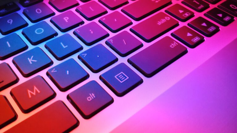 Z niszy na szczyt - giganci technologiczni biorą się za low code. Jakich korzyści oczekują? 10 Programowanie, low code