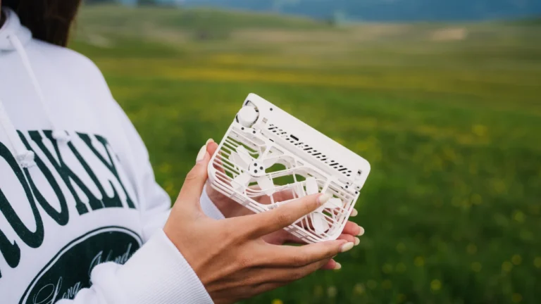 Action S.A. dystrybutorem dronów personalnych marki HoverAir 10 HoverAir, Action